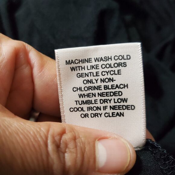 Philosophy Black Curved Hem Stretch Top Size PM NWT MSRP $48.00 - Picture 7 of 7